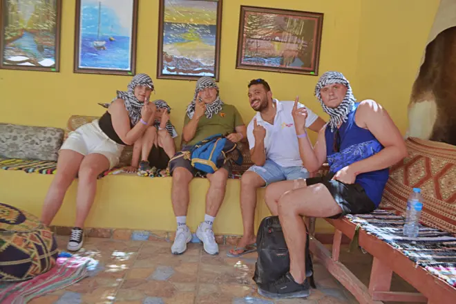 Magique Safari à Hurghada – Quad, Dîner & Spectacle Oriental'